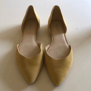 Nine West flats in pale yellow size 8.5